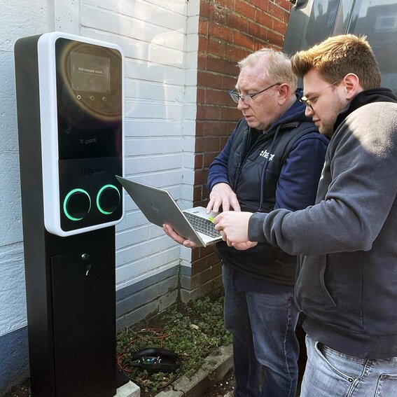 Laden zonder drempels: vakmanschap ontmoet innovatie op onze werf.